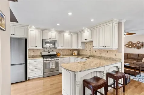 112 Turnessa Drive North Providence RI 02904