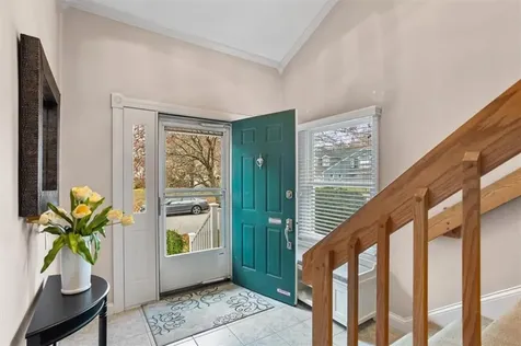 112 Turnessa Drive North Providence RI 02904