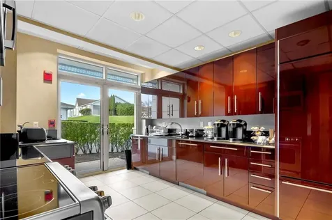 1 Tower Drive Portsmouth RI 02871