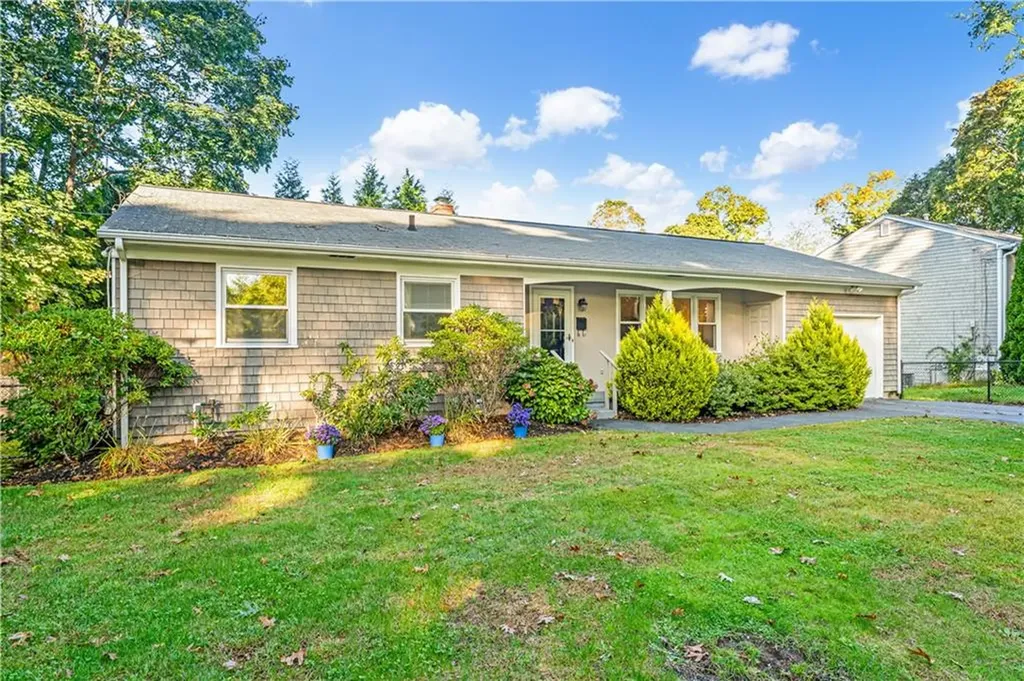 91 Prospect Street Barrington RI 02806