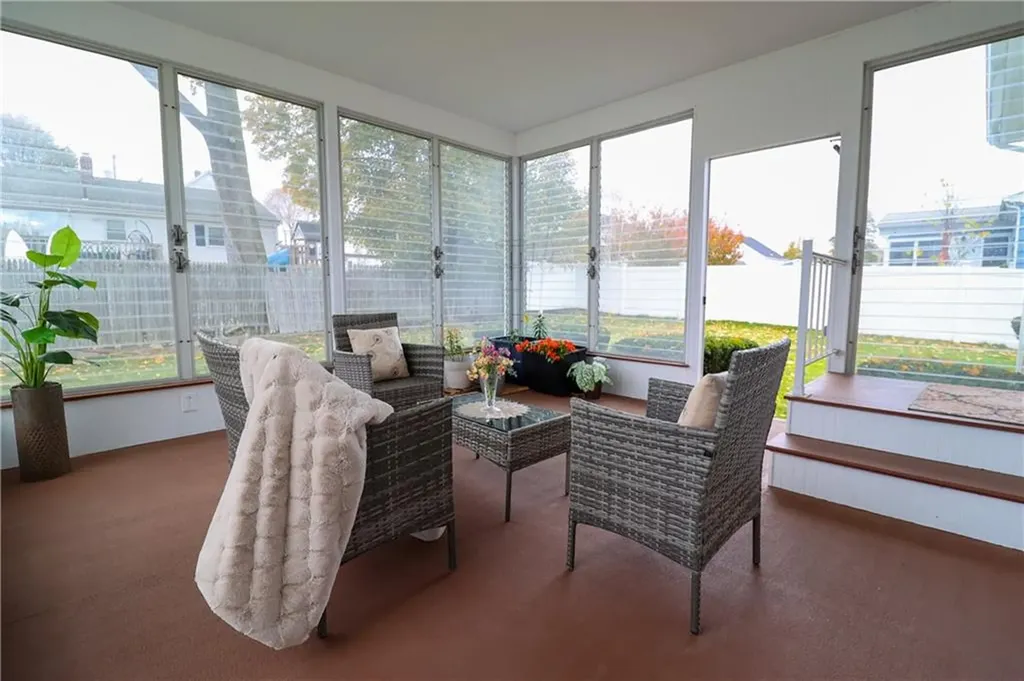 18 Meadowcrest Drive Cumberland RI 02864