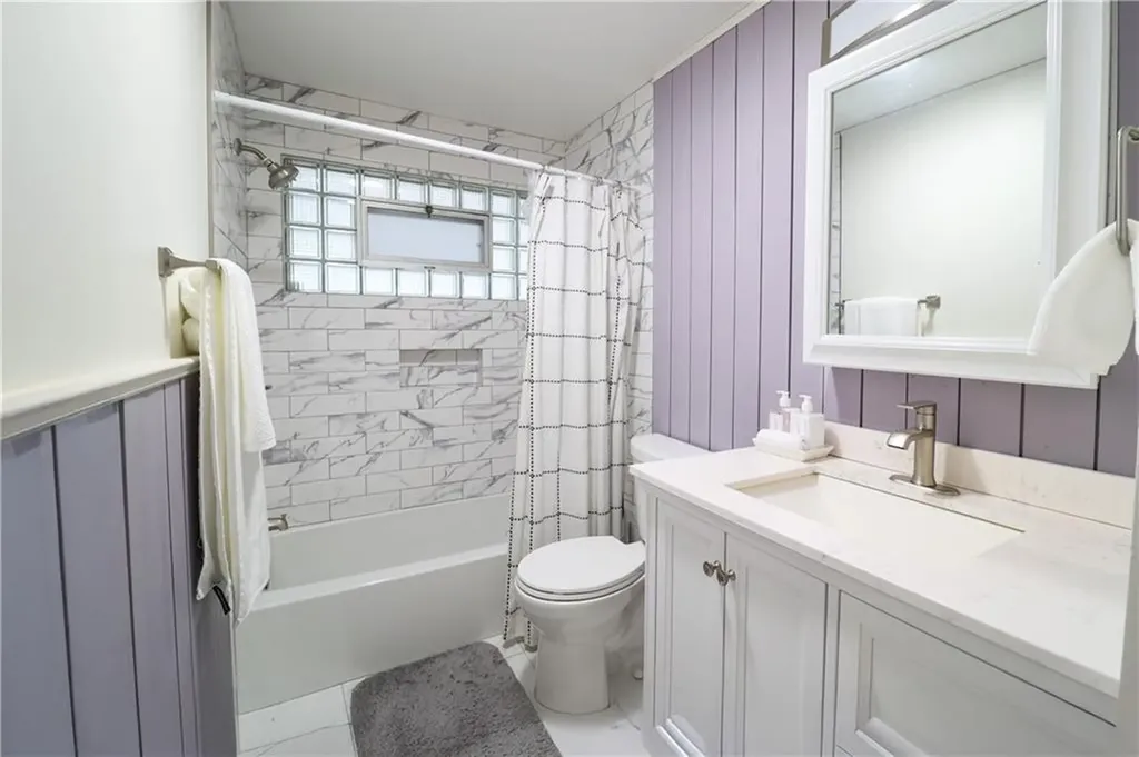 18 Meadowcrest Drive Cumberland RI 02864