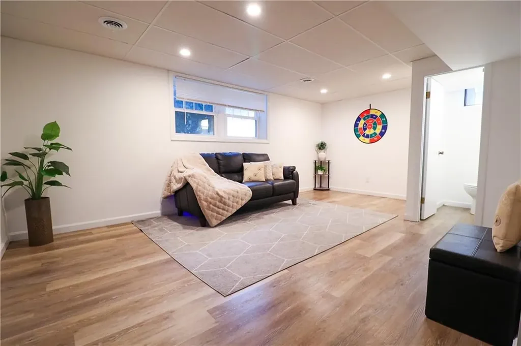 18 Meadowcrest Drive Cumberland RI 02864