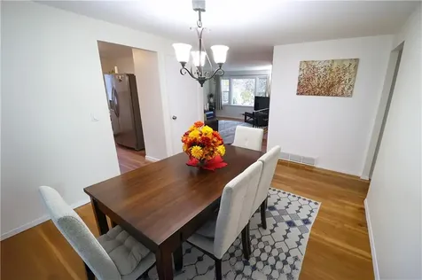 18 Meadowcrest Drive Cumberland RI 02864