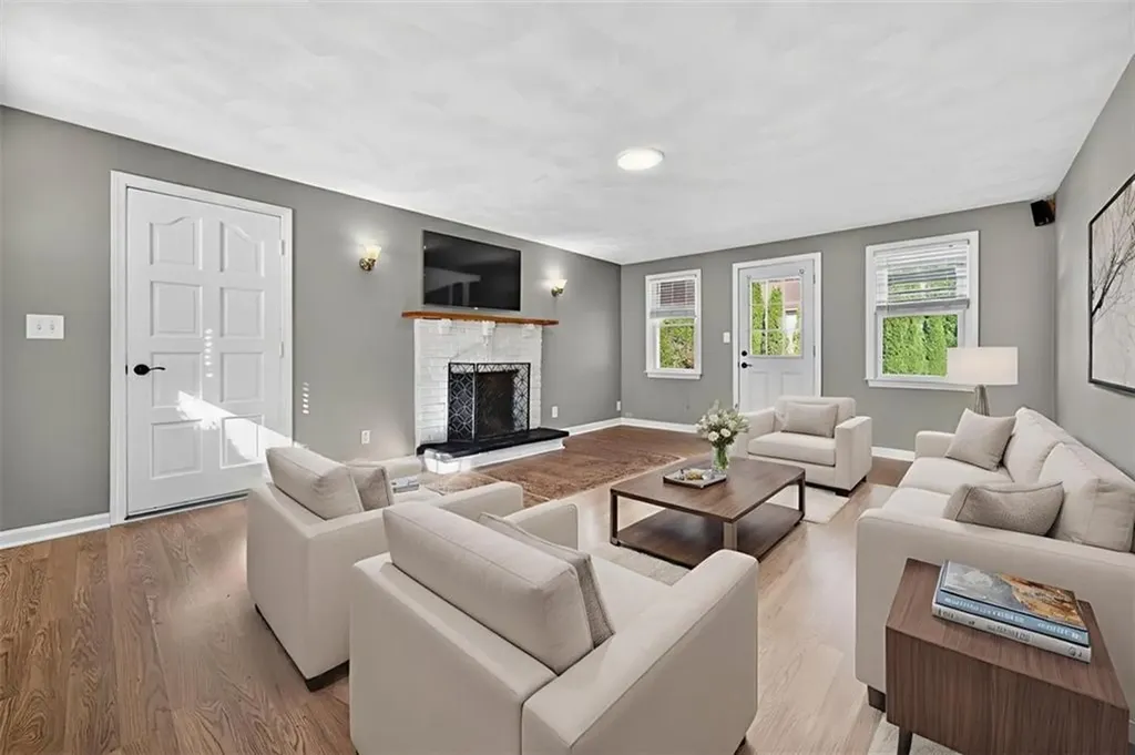 140 Promenade Street Barrington RI 02806