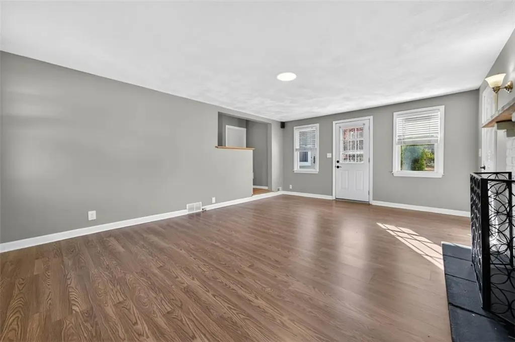 140 Promenade Street Barrington RI 02806
