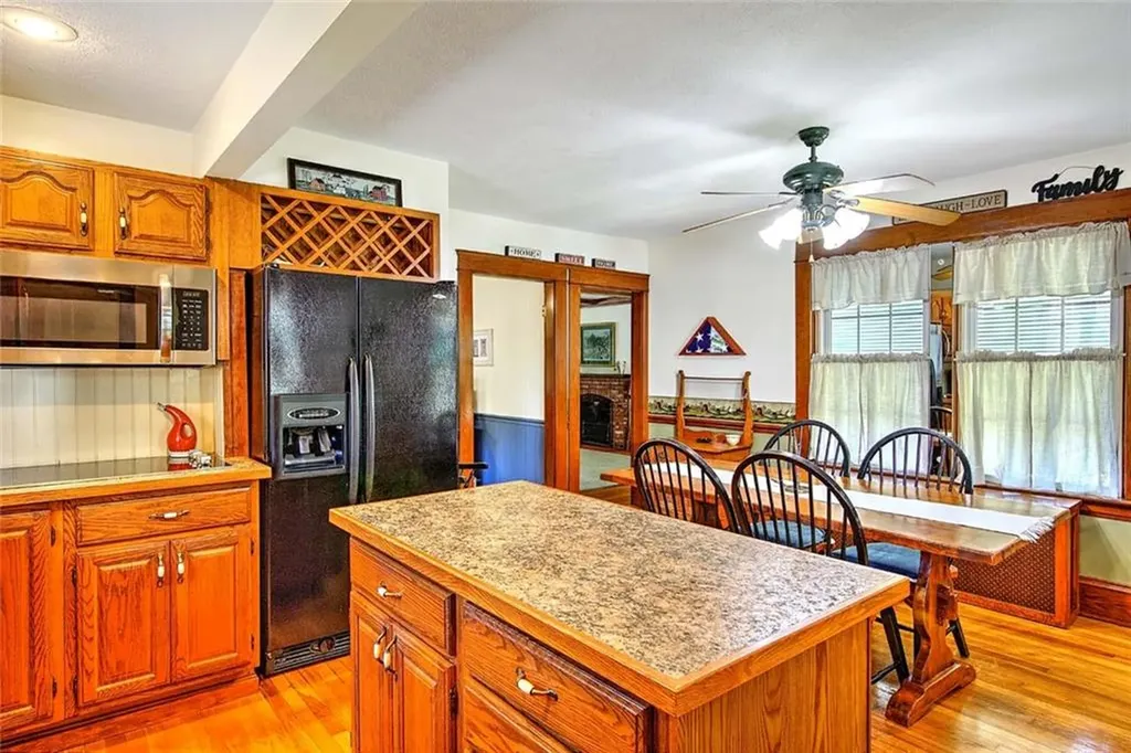 3383 West Shore Road Warwick RI 02886