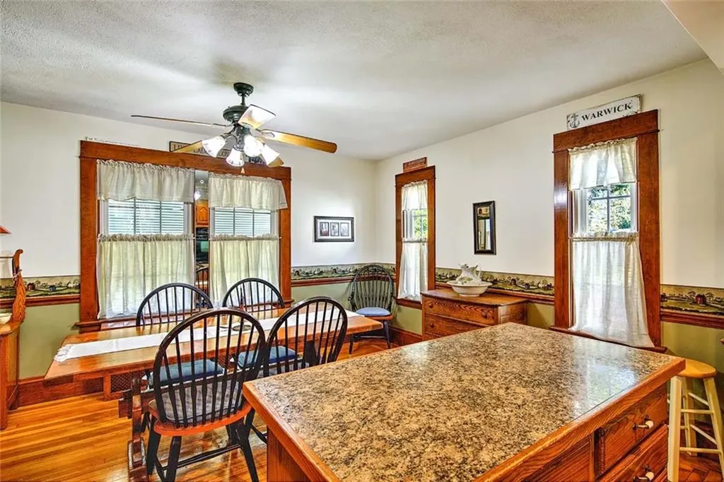 3383 West Shore Road Warwick RI 02886