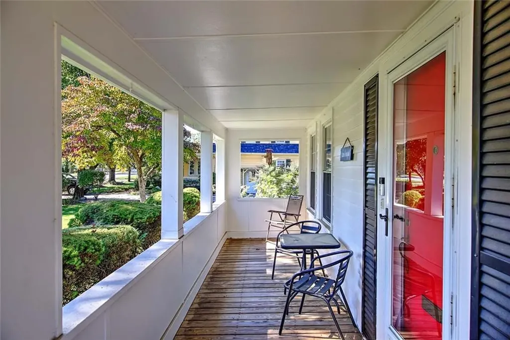 3383 West Shore Road Warwick RI 02886