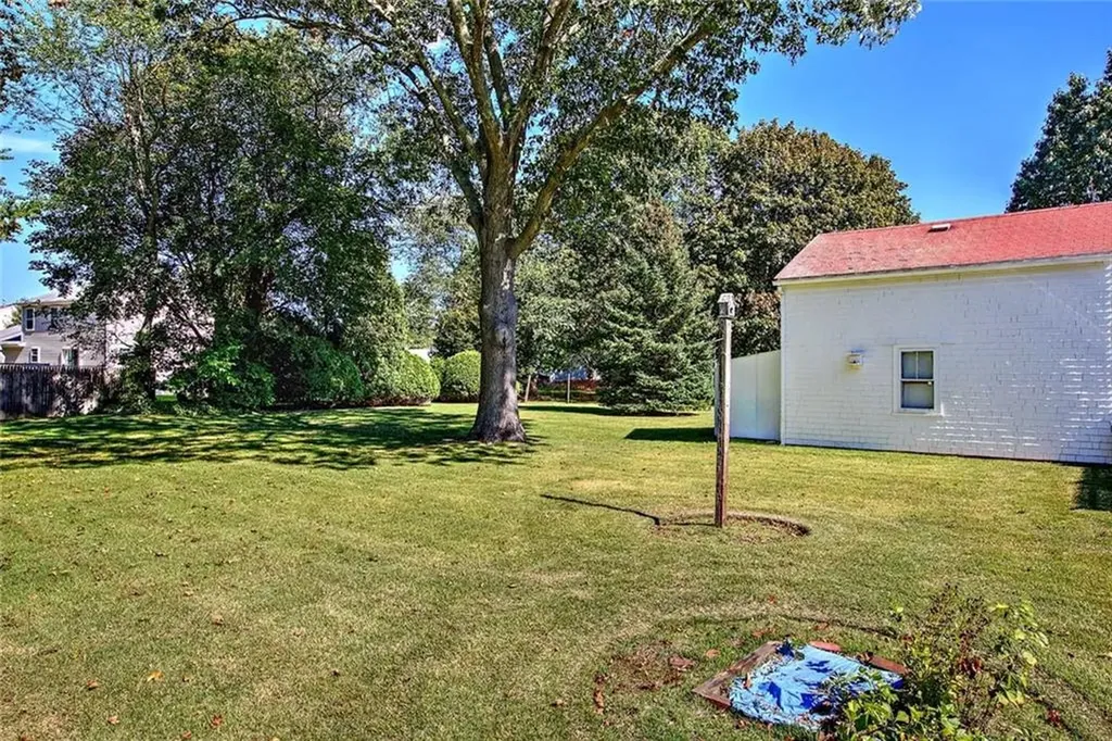 3383 West Shore Road Warwick RI 02886