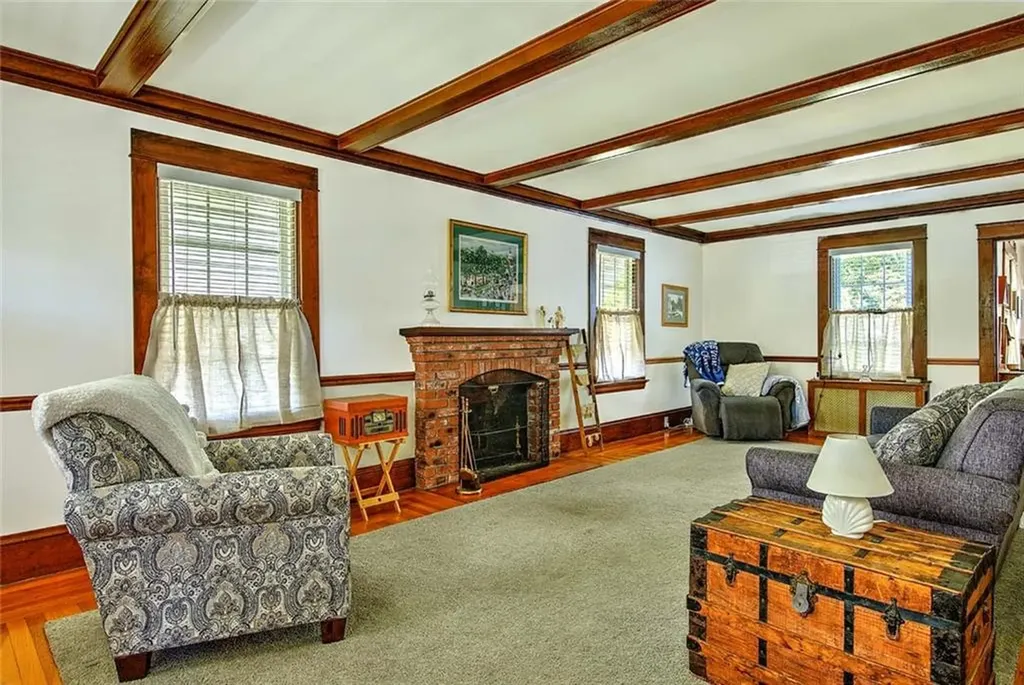 3383 West Shore Road Warwick RI 02886