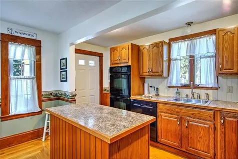 3383 West Shore Road Warwick RI 02886