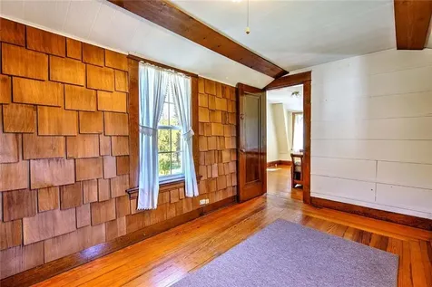 3383 West Shore Road Warwick RI 02886