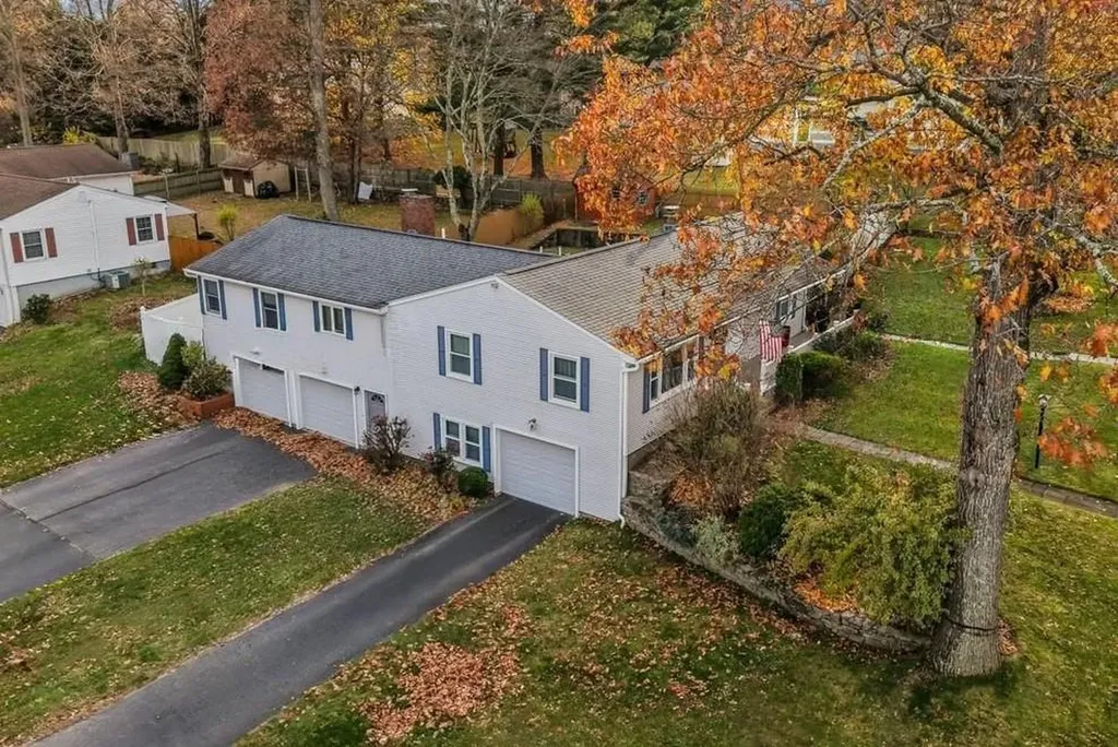 2 Fairview Drive Smithfield RI 02828