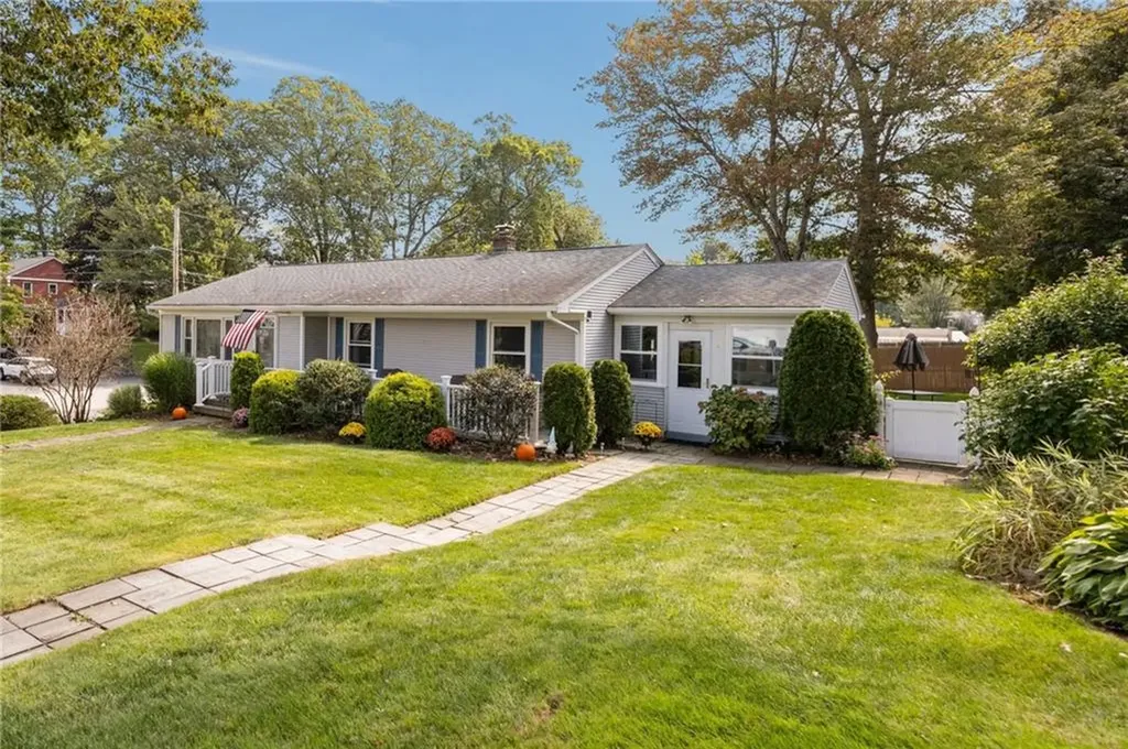 2 Fairview Drive Smithfield RI 02828