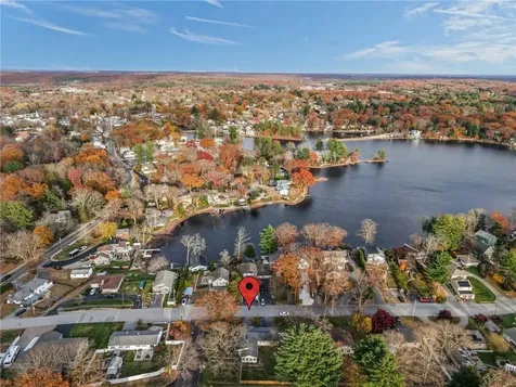 2 Fairview Drive Smithfield RI 02828