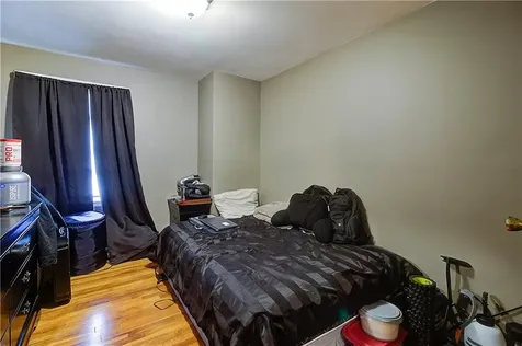 270 Woodward Avenue East Providence RI 02914