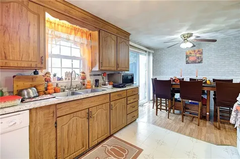 270 Woodward Avenue East Providence RI 02914