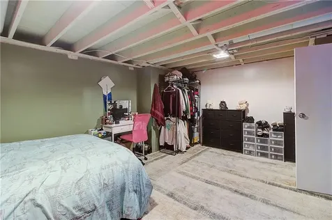 270 Woodward Avenue East Providence RI 02914