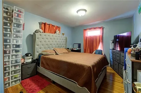 270 Woodward Avenue East Providence RI 02914