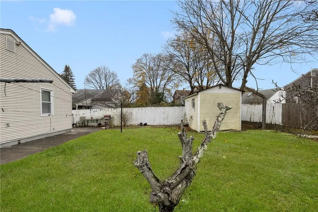 23 Hewes Street Cumberland RI 02864