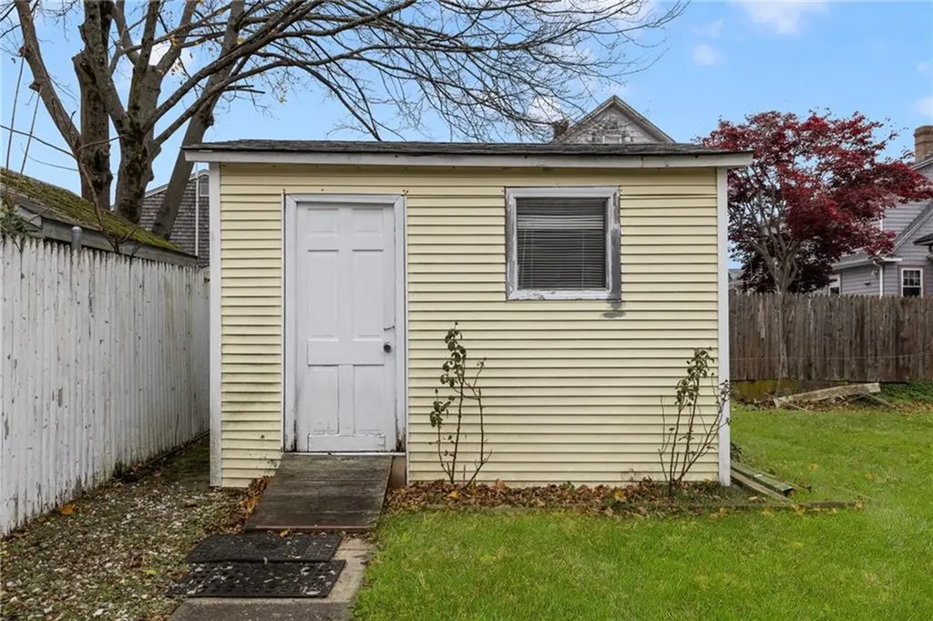 23 Hewes Street Cumberland RI 02864
