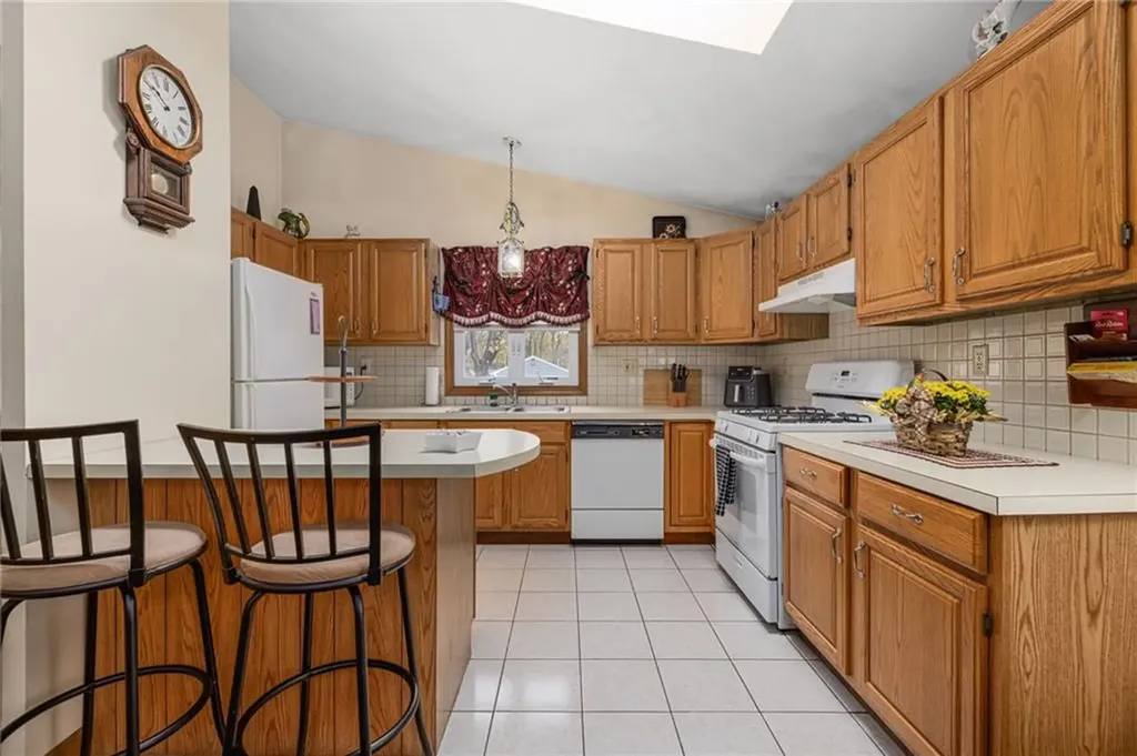 23 Hewes Street Cumberland RI 02864