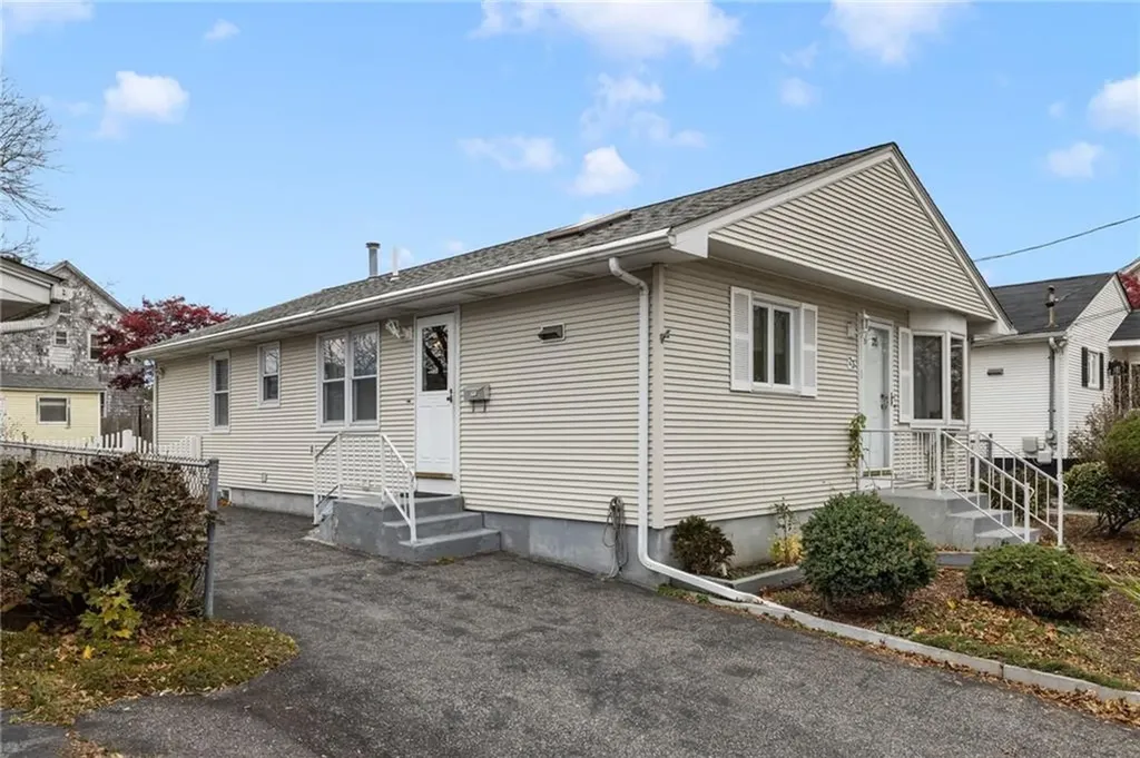 23 Hewes Street Cumberland RI 02864