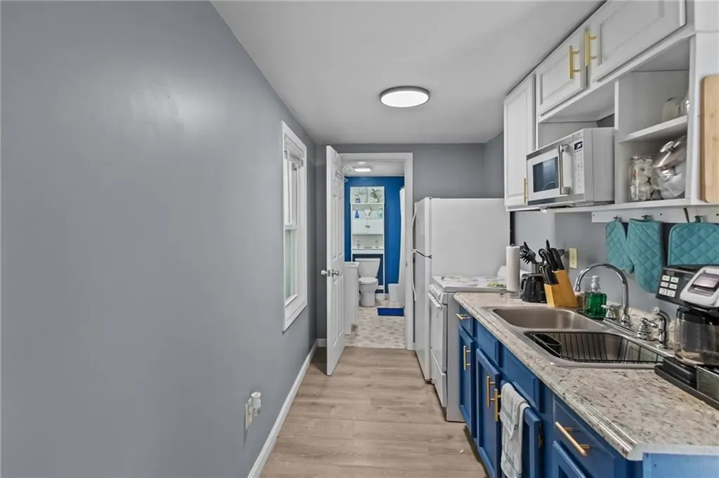 31 Oakhurst Avenue Warwick RI 02889