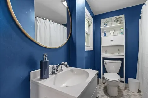 31 Oakhurst Avenue Warwick RI 02889