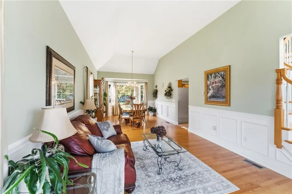 18 Susan Drive Cumberland RI 02864