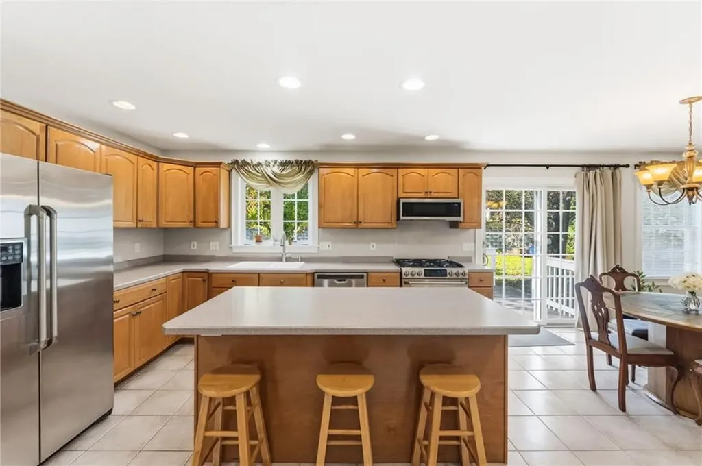 18 Susan Drive Cumberland RI 02864