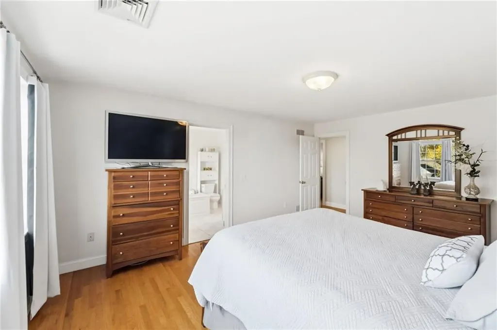 18 Susan Drive Cumberland RI 02864