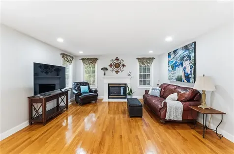 18 Susan Drive Cumberland RI 02864