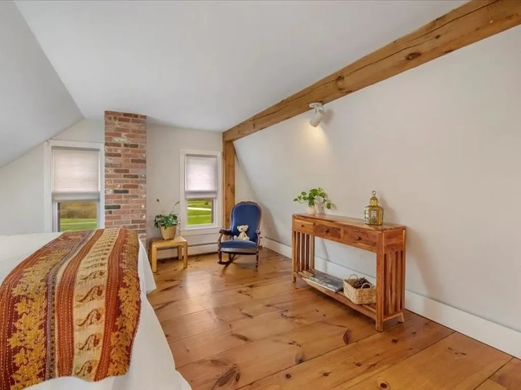 24 Peaceful Way Tiverton RI 02878