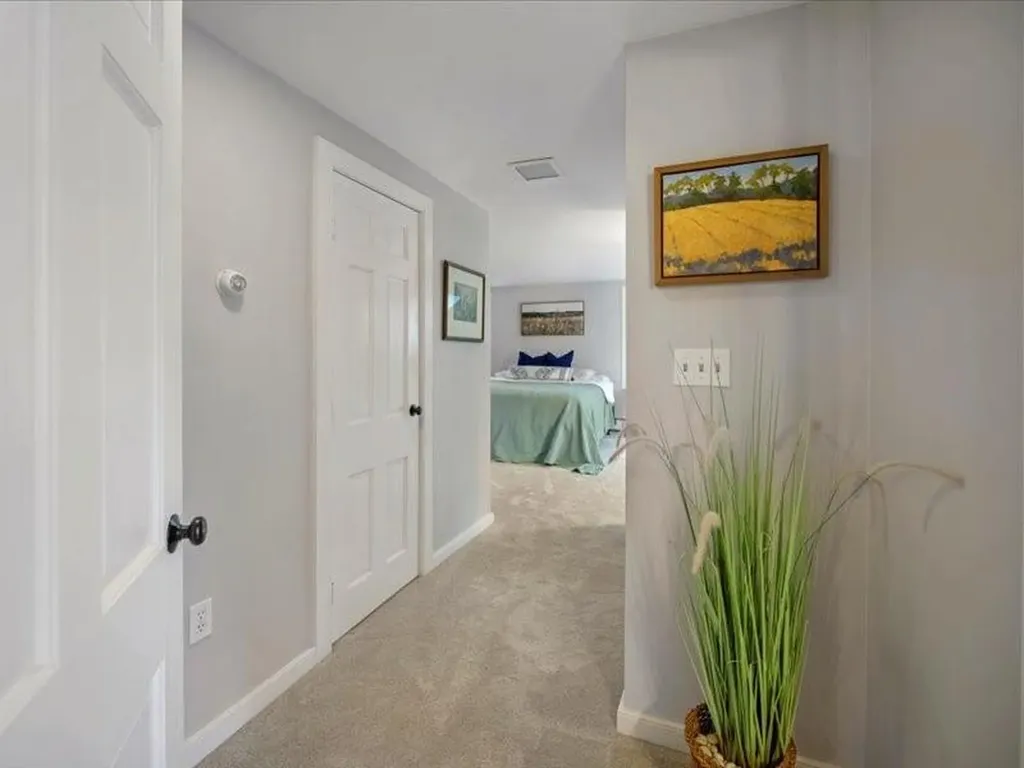 24 Peaceful Way Tiverton RI 02878