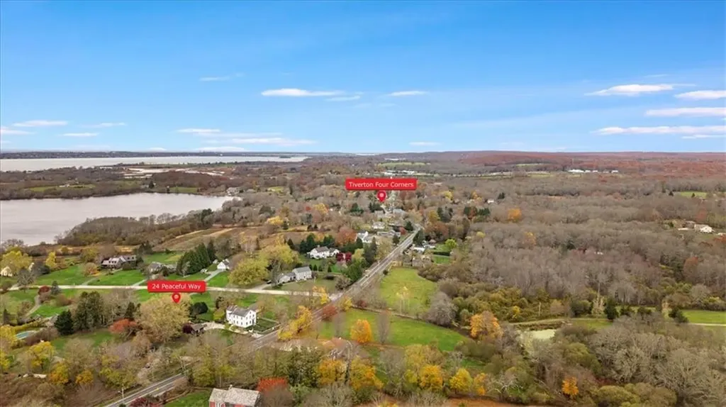 24 Peaceful Way Tiverton RI 02878