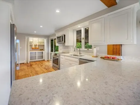 24 Peaceful Way Tiverton RI 02878