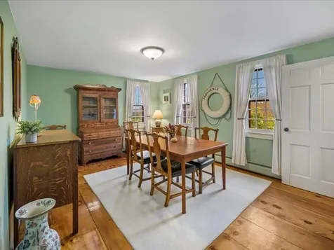 24 Peaceful Way Tiverton RI 02878