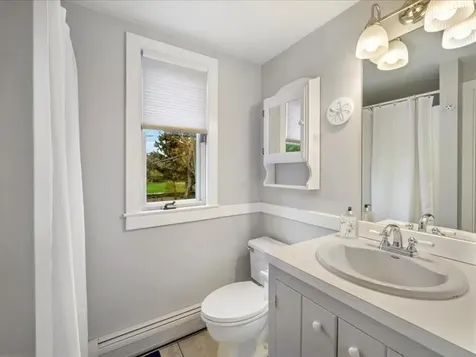 24 Peaceful Way Tiverton RI 02878