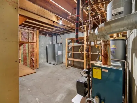 24 Peaceful Way Tiverton RI 02878