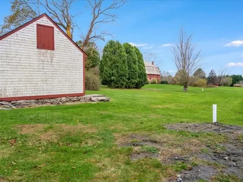 24 Peaceful Way Tiverton RI 02878