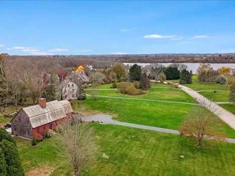 24 Peaceful Way Tiverton RI 02878