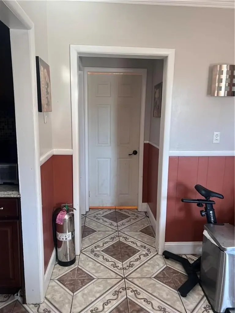 94 Garfield Avenue Providence RI 02908