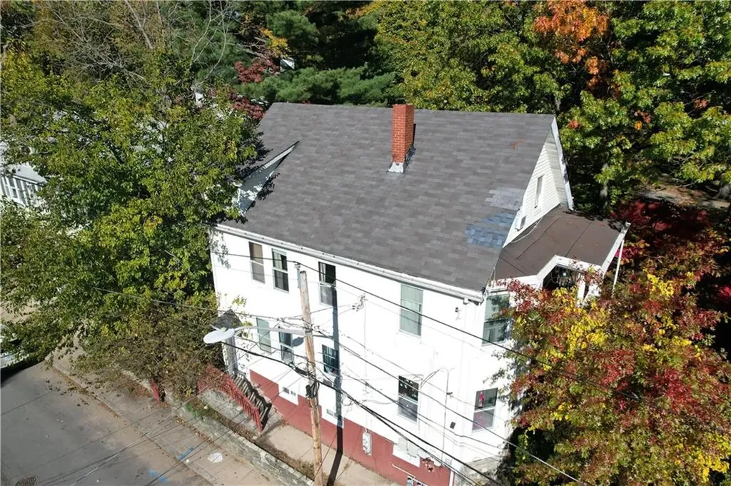 94 Garfield Avenue Providence RI 02908