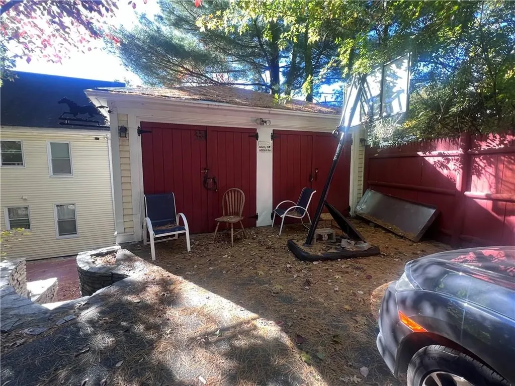 94 Garfield Avenue Providence RI 02908
