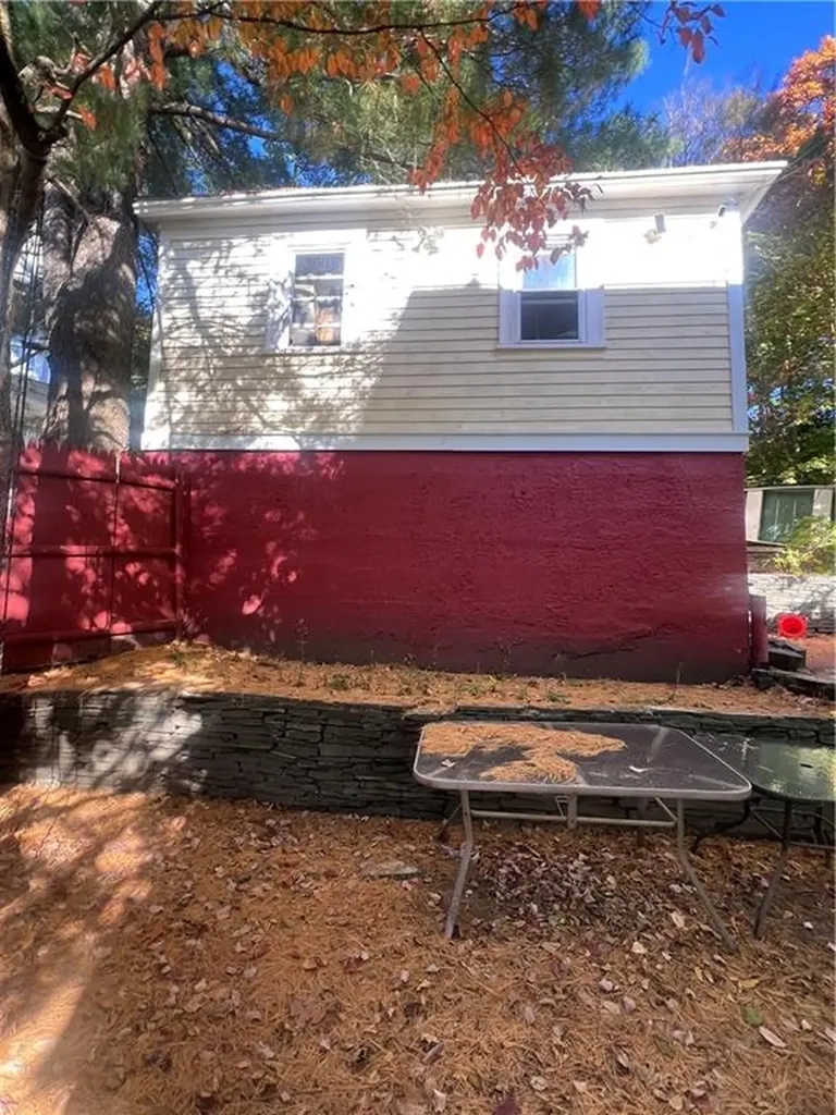 94 Garfield Avenue Providence RI 02908