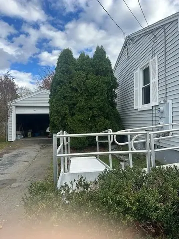 342 Mail Coach Road Portsmouth RI 02871