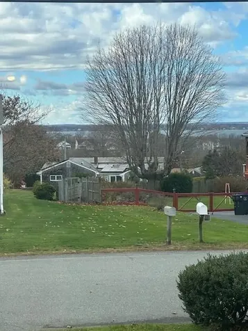 342 Mail Coach Road Portsmouth RI 02871