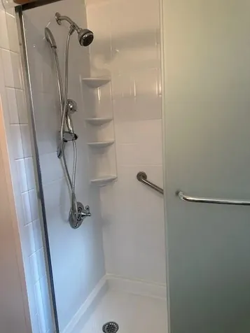 342 Mail Coach Road Portsmouth RI 02871